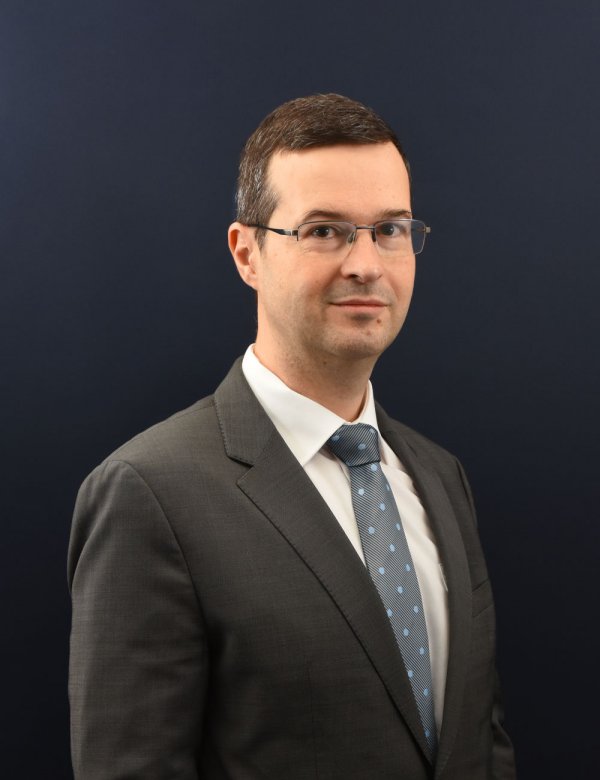 Professeur Stéphane Depil, MD, PhD